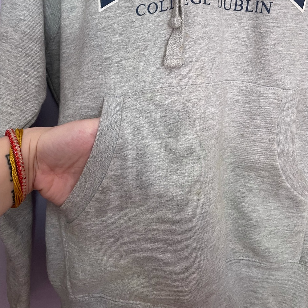 Trinity Sweatshirt - Picture 4 of 7